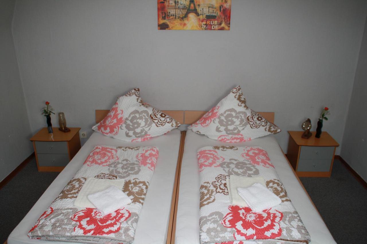 Hotel Restaurant Balkan Трір Екстер'єр фото